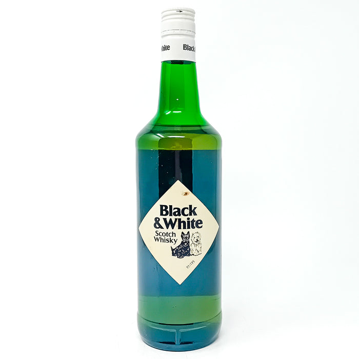 Black & White 1970s Blended Scotch Whisky, 26 2/3 fl.ozs., 70° Proof